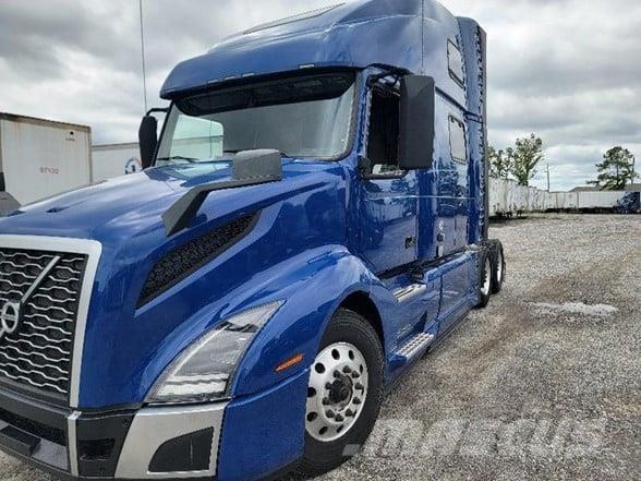 Volvo VNL64T860 Sadulveokid