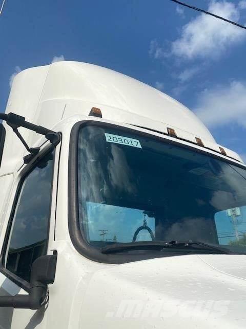 Volvo VNR64T300 Sadulveokid