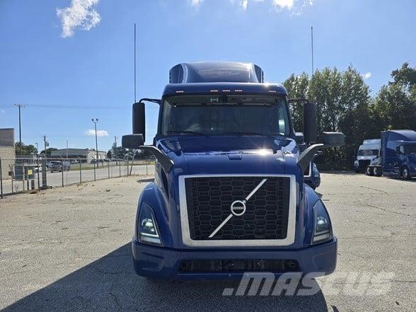 Volvo VNR64T640 Sadulveokid