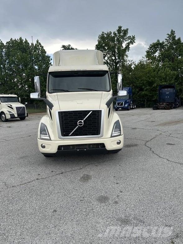 Volvo VNR64T640 Sadulveokid