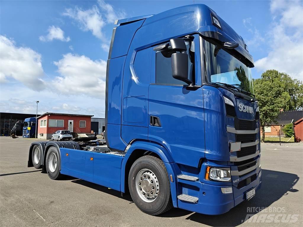 Scania 540S Sadulveokid