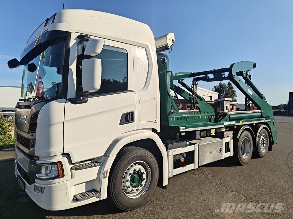 Scania P370 Vahetuskastiga tõstukautod