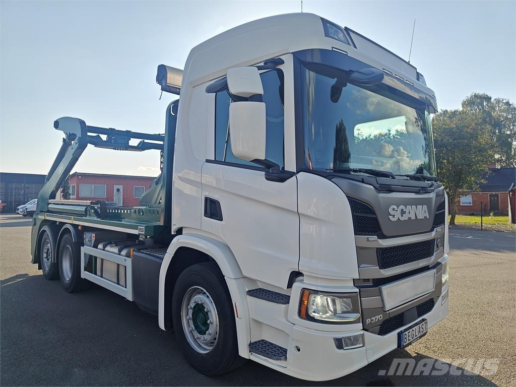 Scania P370 Vahetuskastiga tõstukautod