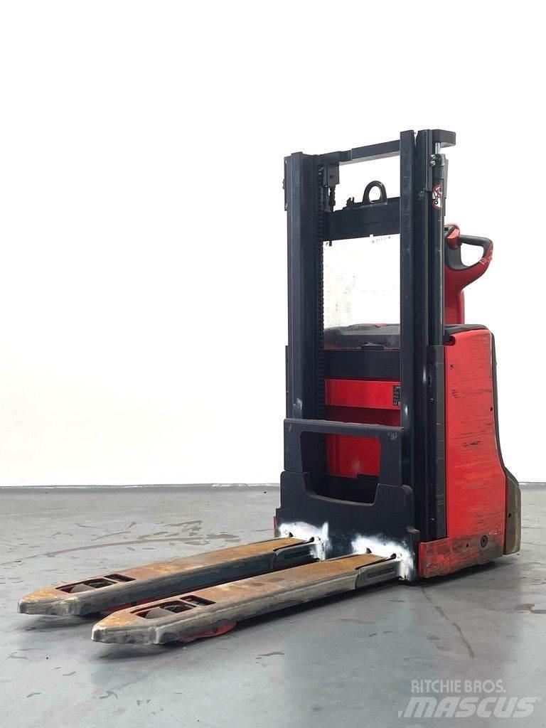 Linde D06-1160 Järelkäidavad virnastajad