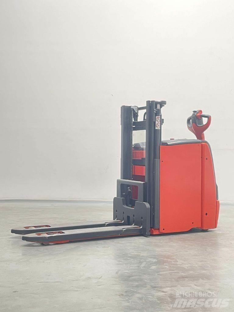 Linde D10 ACC-1163 Järelkäidavad virnastajad