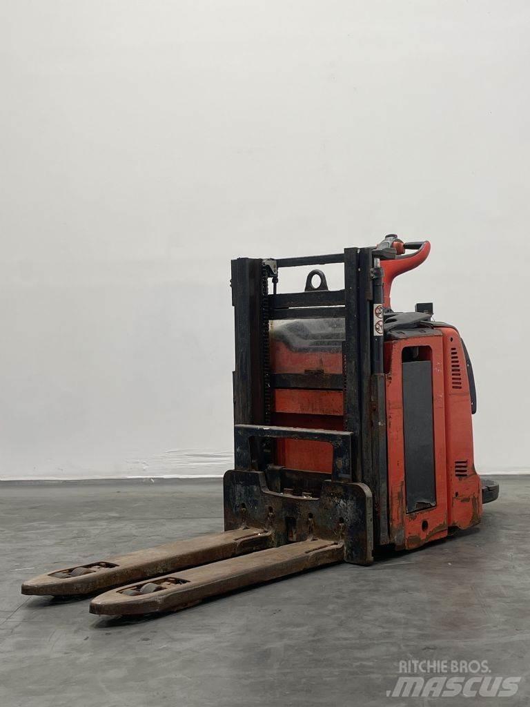 Linde D12AP-133 Järelkäidavad virnastajad