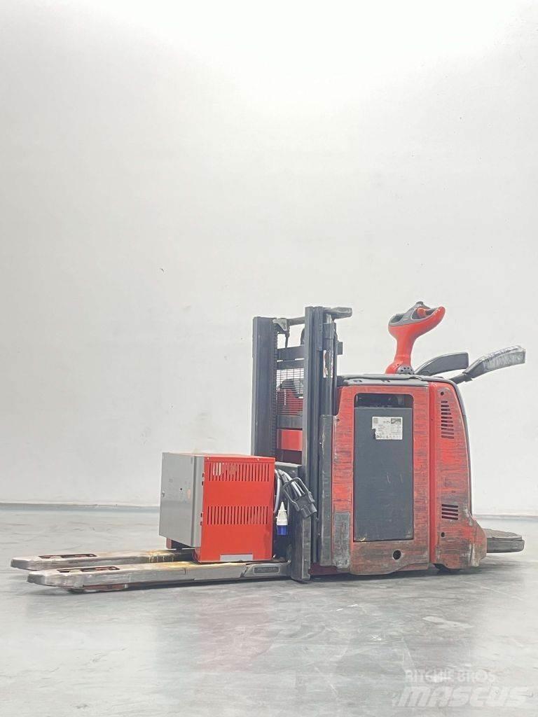 Linde D12AP-133 Järelkäidavad virnastajad