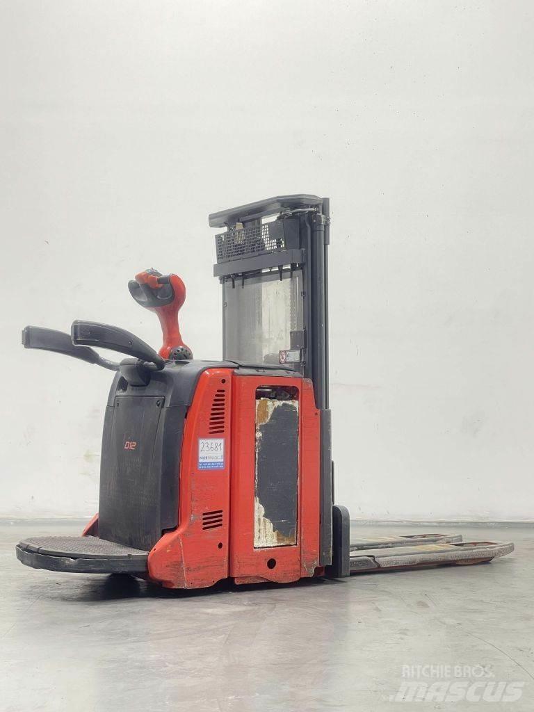 Linde D12AP-133 Järelkäidavad virnastajad