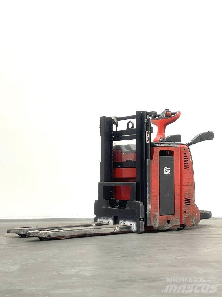 Linde D12HPAP Järelkäidavad virnastajad