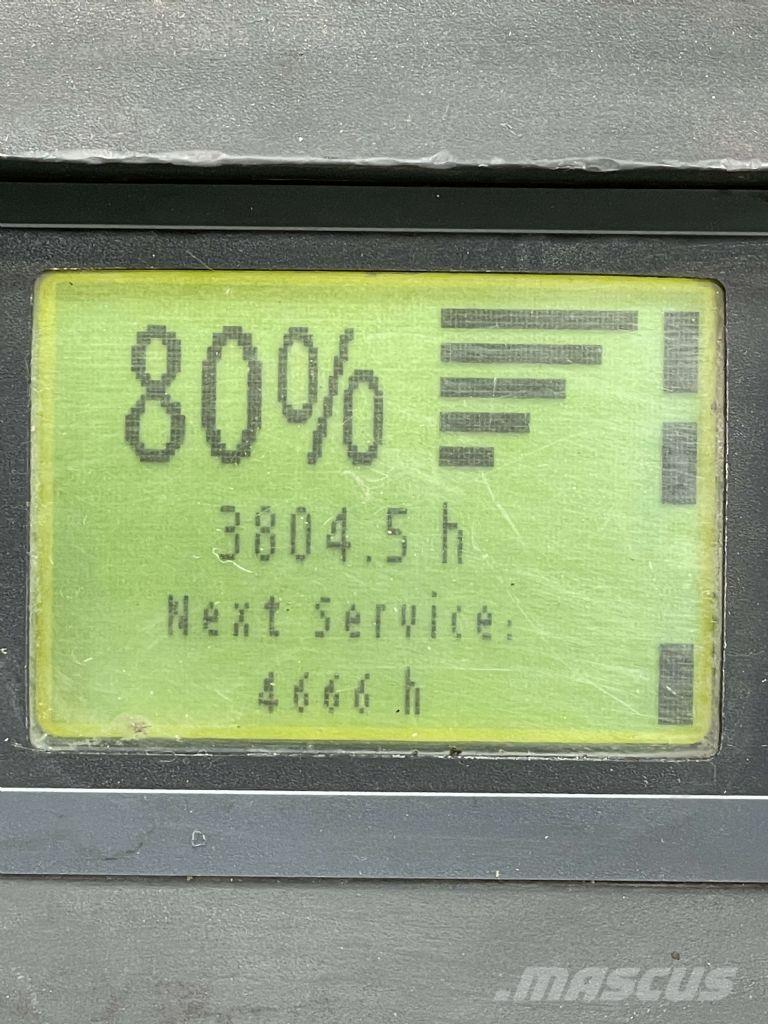 Linde D12HPAP-133 Järelkäidavad virnastajad