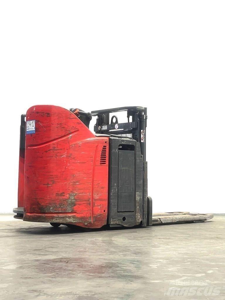 Linde D12HPSP-133 Järelkäidavad virnastajad