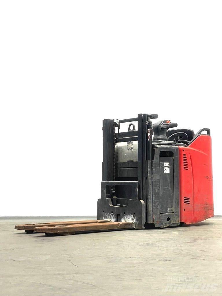 Linde D12HPSP-133 Järelkäidavad virnastajad
