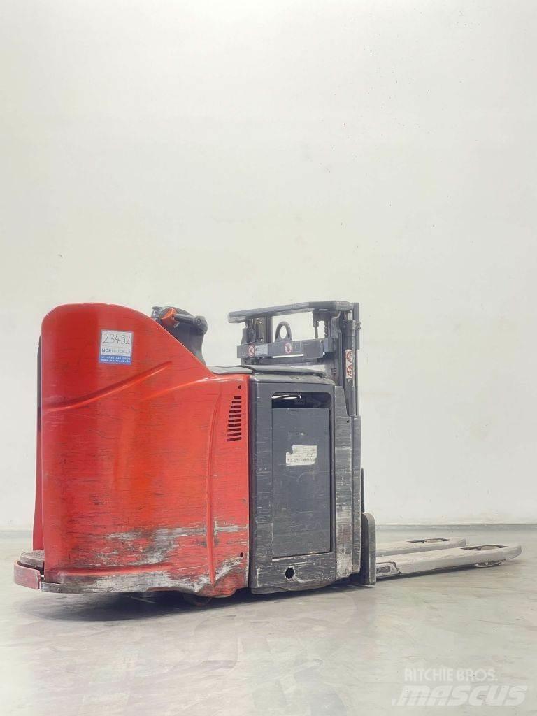 Linde D12HPSP-133 Järelkäidavad virnastajad
