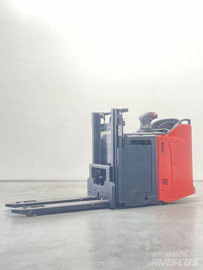 Linde D12HPSP-133 Järelkäidavad virnastajad