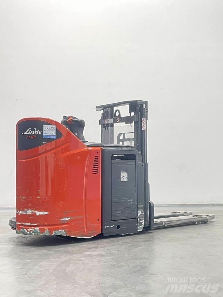 Linde D12HPSP-133 Järelkäidavad virnastajad