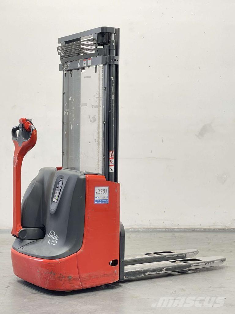 Linde L10-1172 Järelkäidavad virnastajad