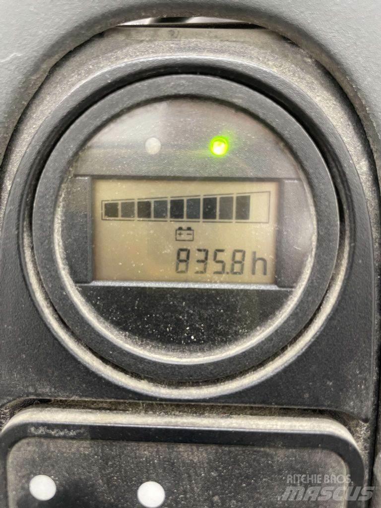 Linde L10B-1172 Järelkäidavad virnastajad