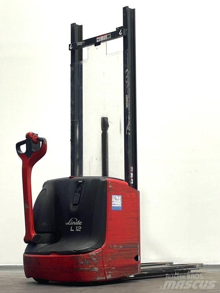 Linde L12i-1172 Järelkäidavad virnastajad