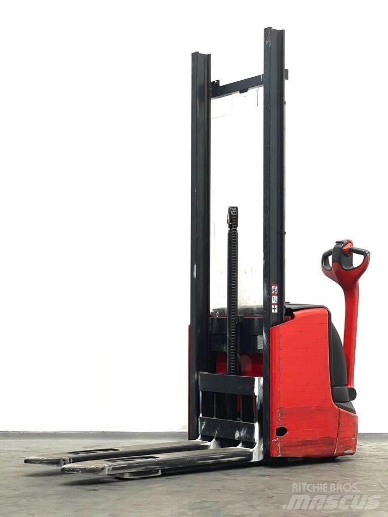 Linde L12i-1172 Järelkäidavad virnastajad