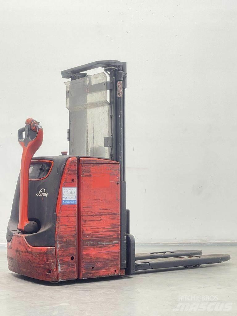 Linde L14-1173 Järelkäidavad virnastajad