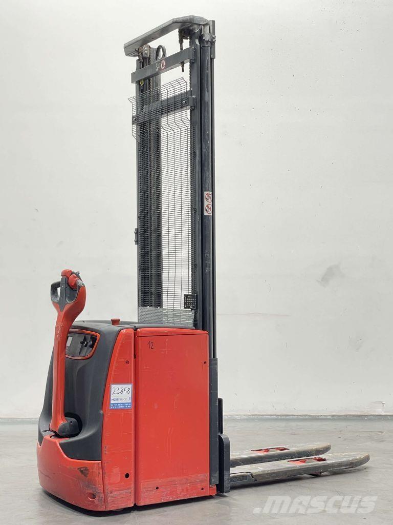Linde L14-1173 Järelkäidavad virnastajad