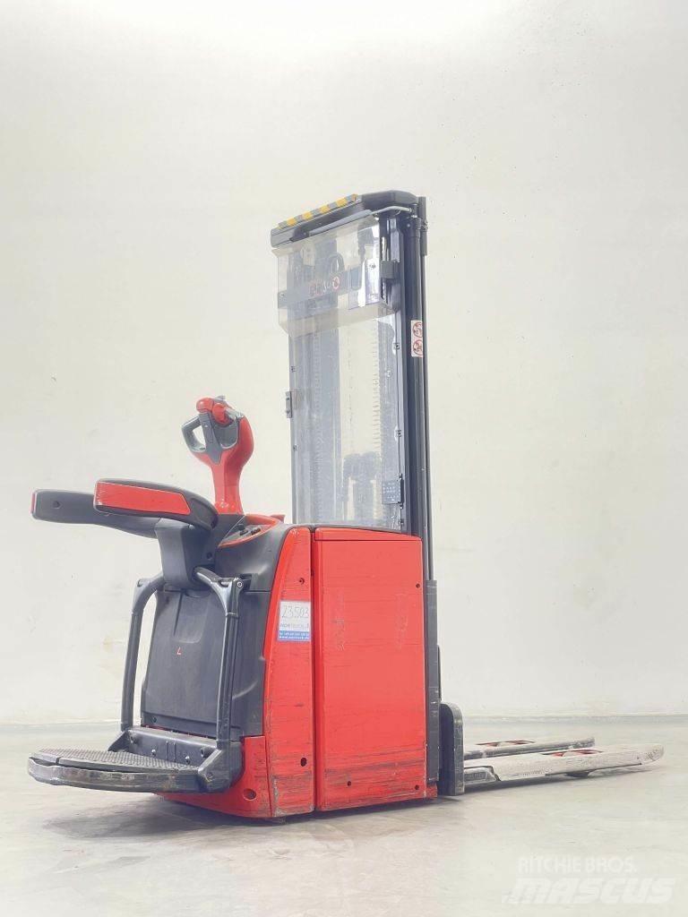 Linde L14AP-1173 Järelkäidavad virnastajad