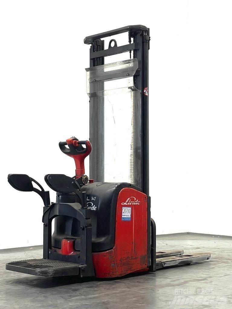 Linde L14AP-372 Järelkäidavad virnastajad