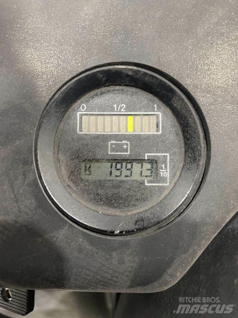 Linde L16AC-035 Järelkäidavad virnastajad