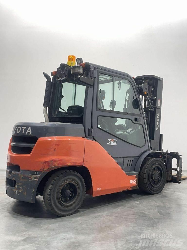 Toyota 40-8FD40N Diiseltõstukid