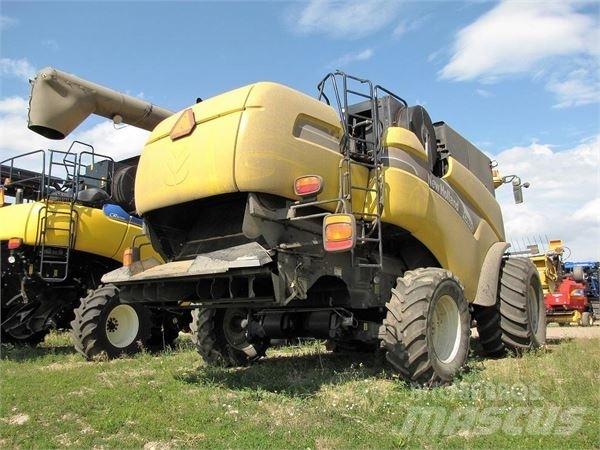 New Holland CX860 Teraviljakombainid