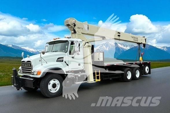 National 900A Kraanaga veokid