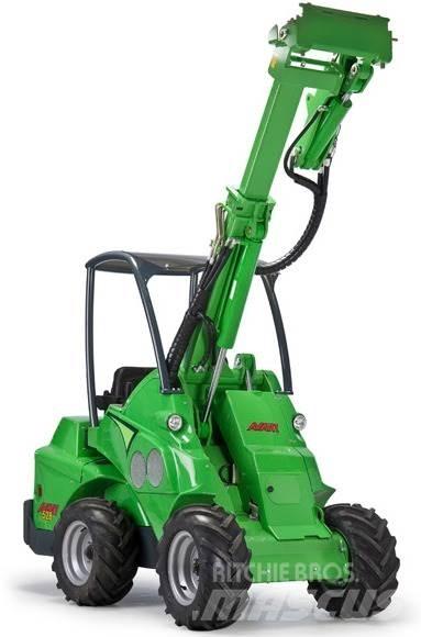 Avant 528 Kompaktlaadurid