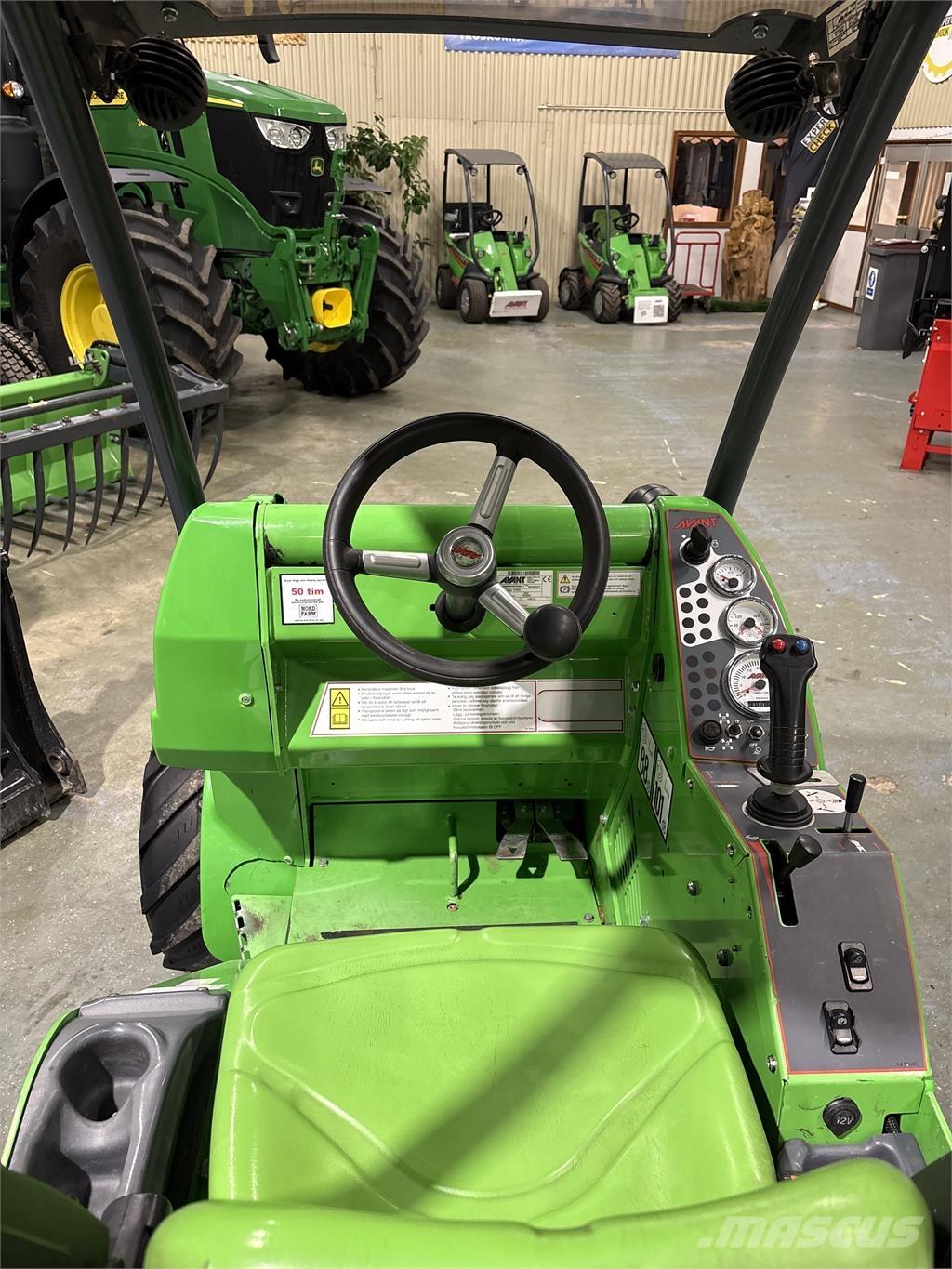 Avant 528 Kompaktlaadurid