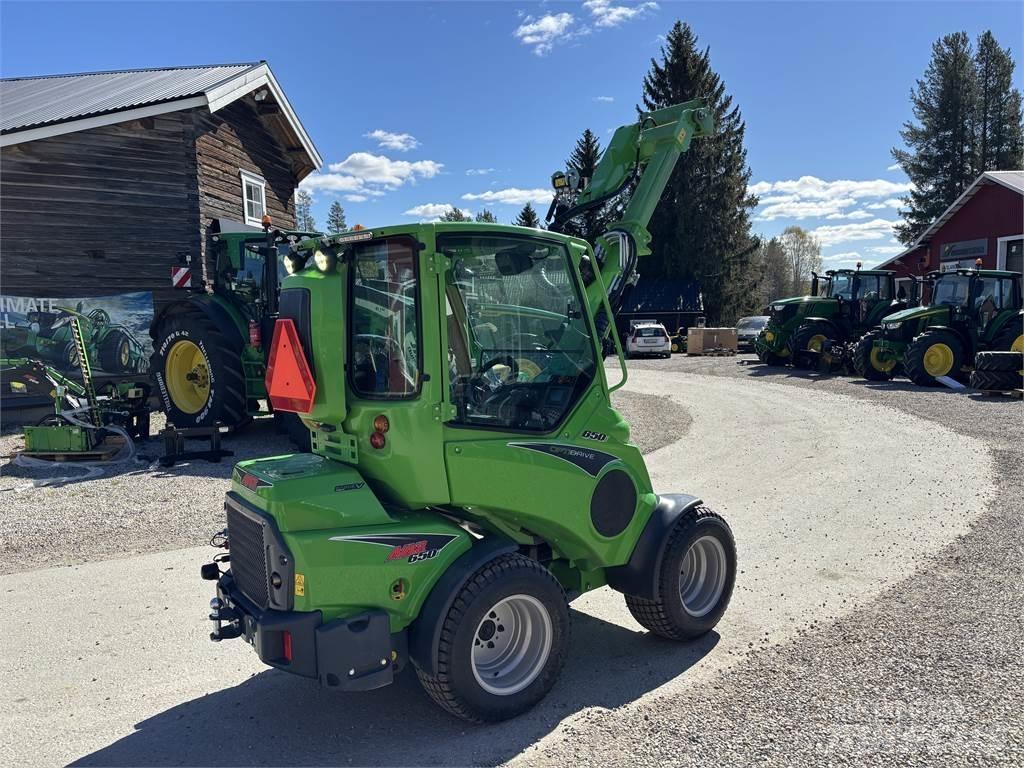 Avant 650 Kompaktlaadurid