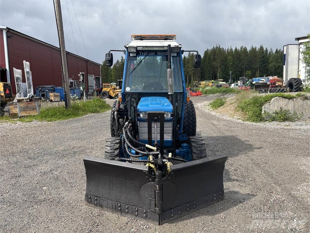 Ford 1920 4WD Traktorid