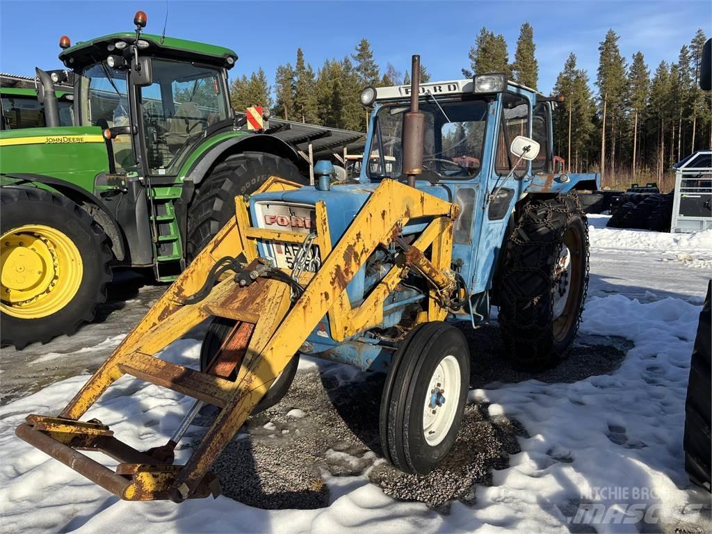 Ford 5000 med lastare Traktorid