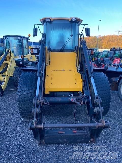 JCB 412S LASTMASKIN Rataslaadurid