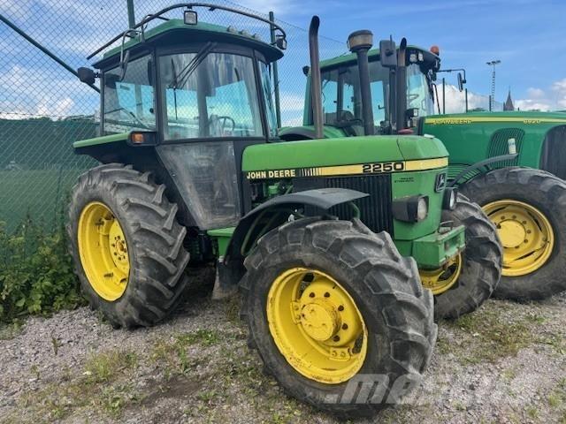 John Deere 2250 TRAKTOR Traktorid