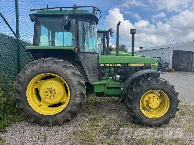 John Deere 2250 TRAKTOR Traktorid