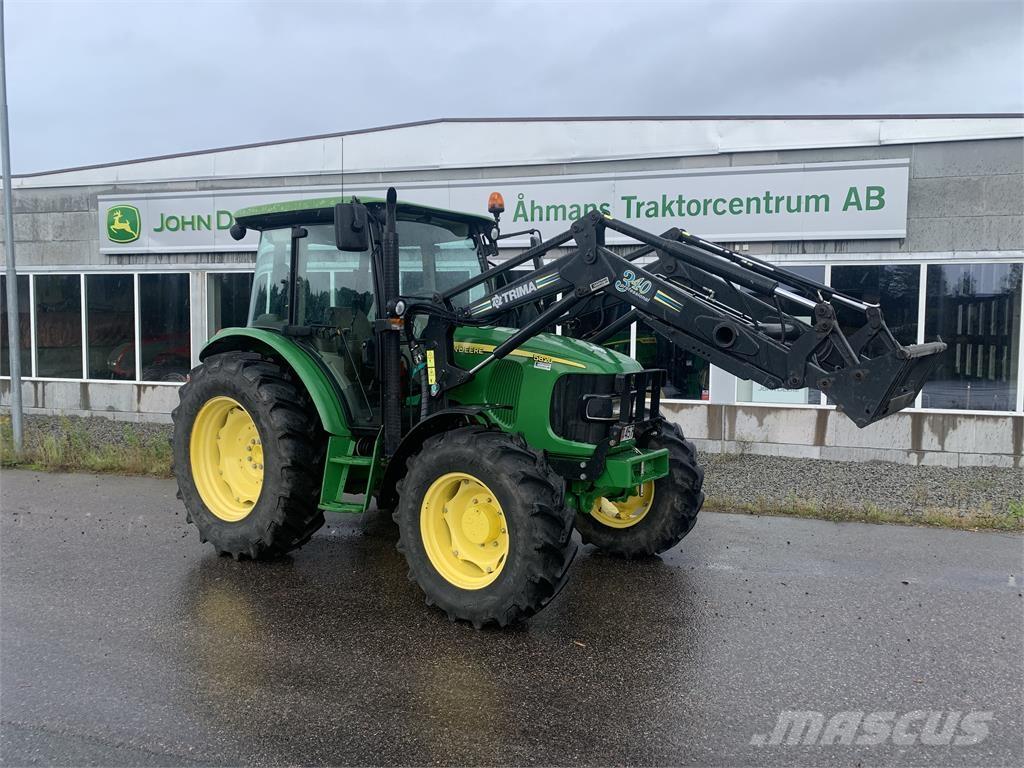 John Deere 5820 Traktorid
