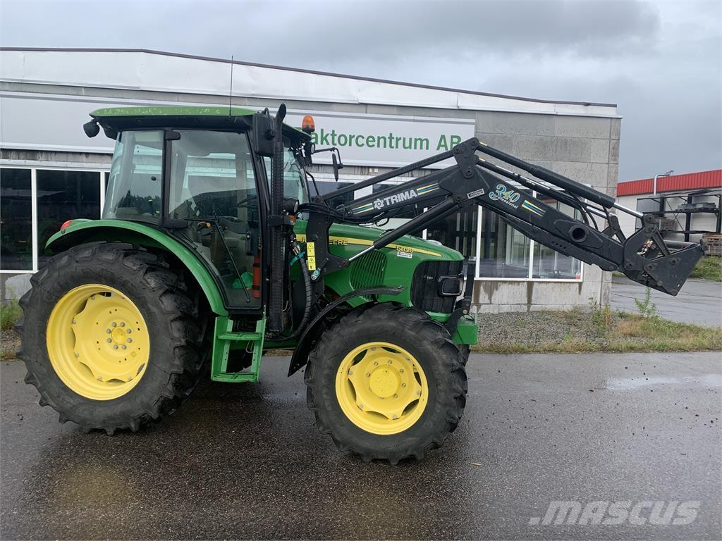 John Deere 5820 Traktorid