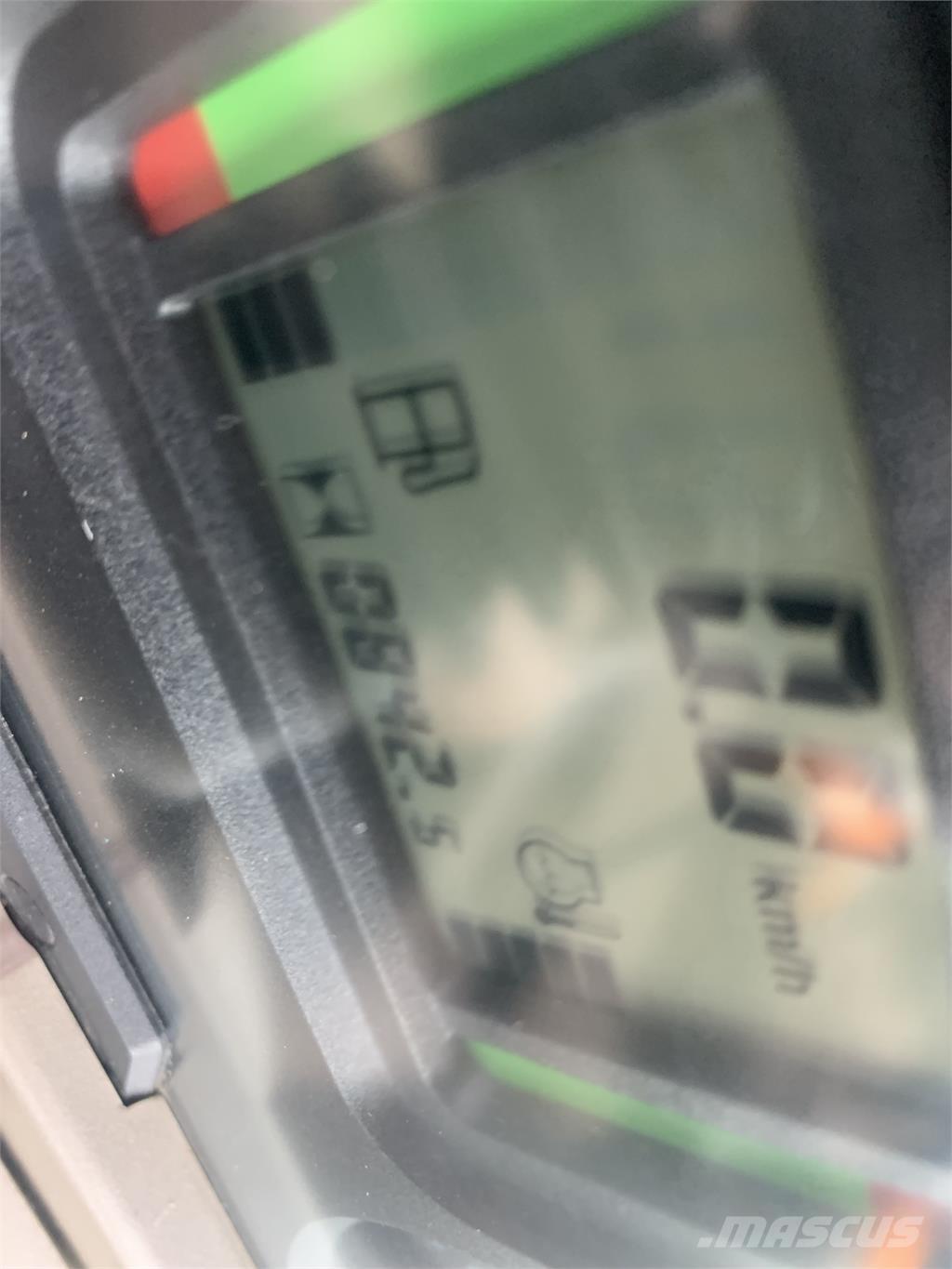 John Deere 5820 Traktorid