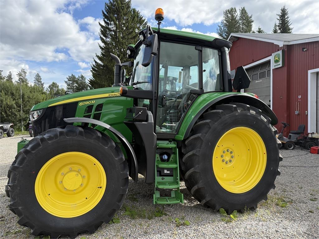 John Deere 6090M Traktorid