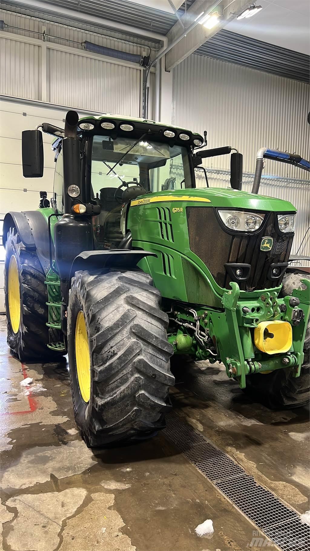 John Deere 6215R Traktorid