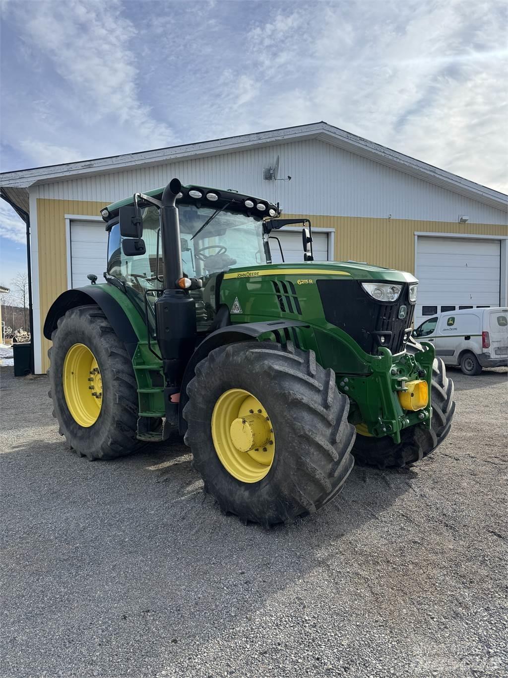 John Deere 6215R Traktorid