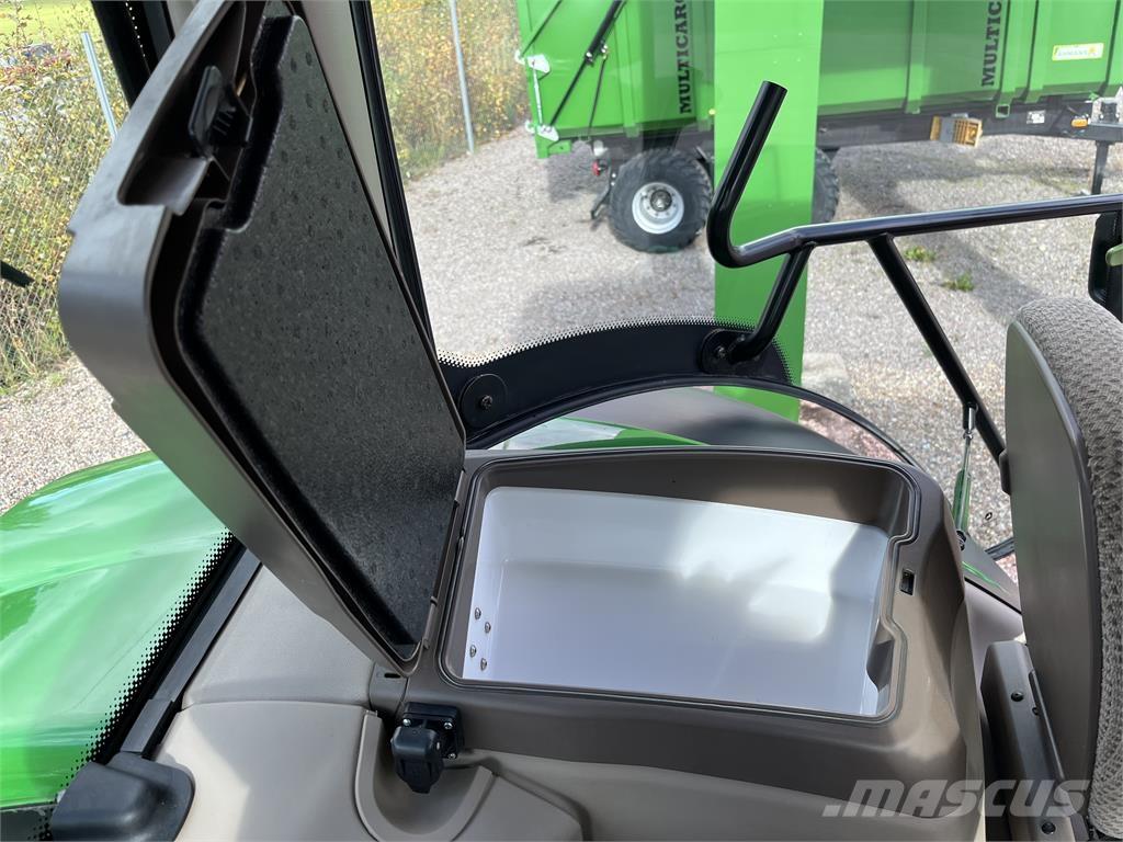 John Deere 6215R Traktorid