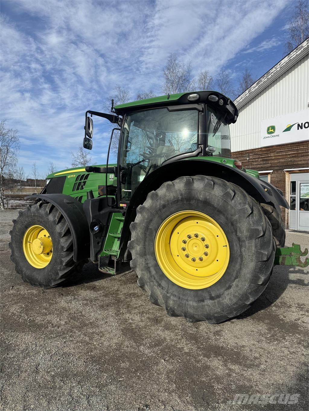 John Deere 6215R Traktorid