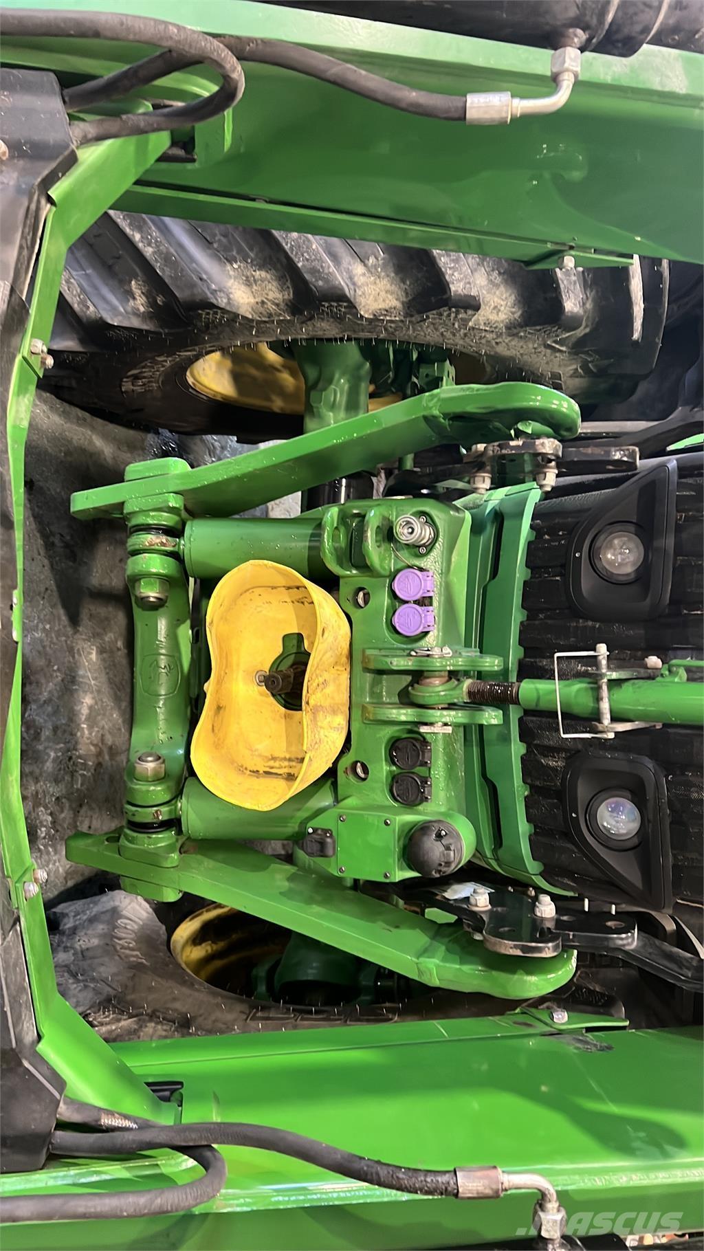 John Deere 6215R Traktorid