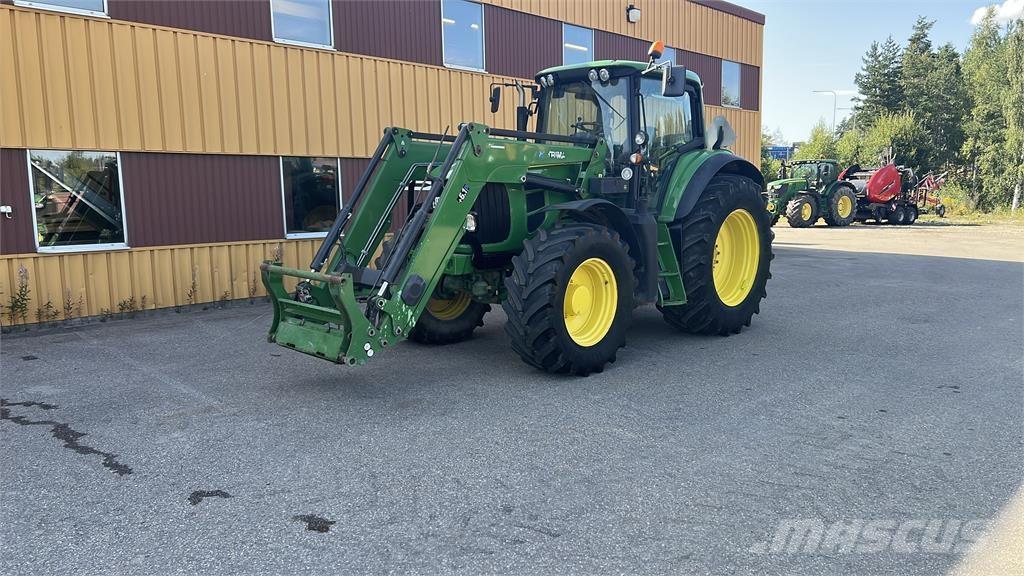 John Deere 7530 Premium Traktorid