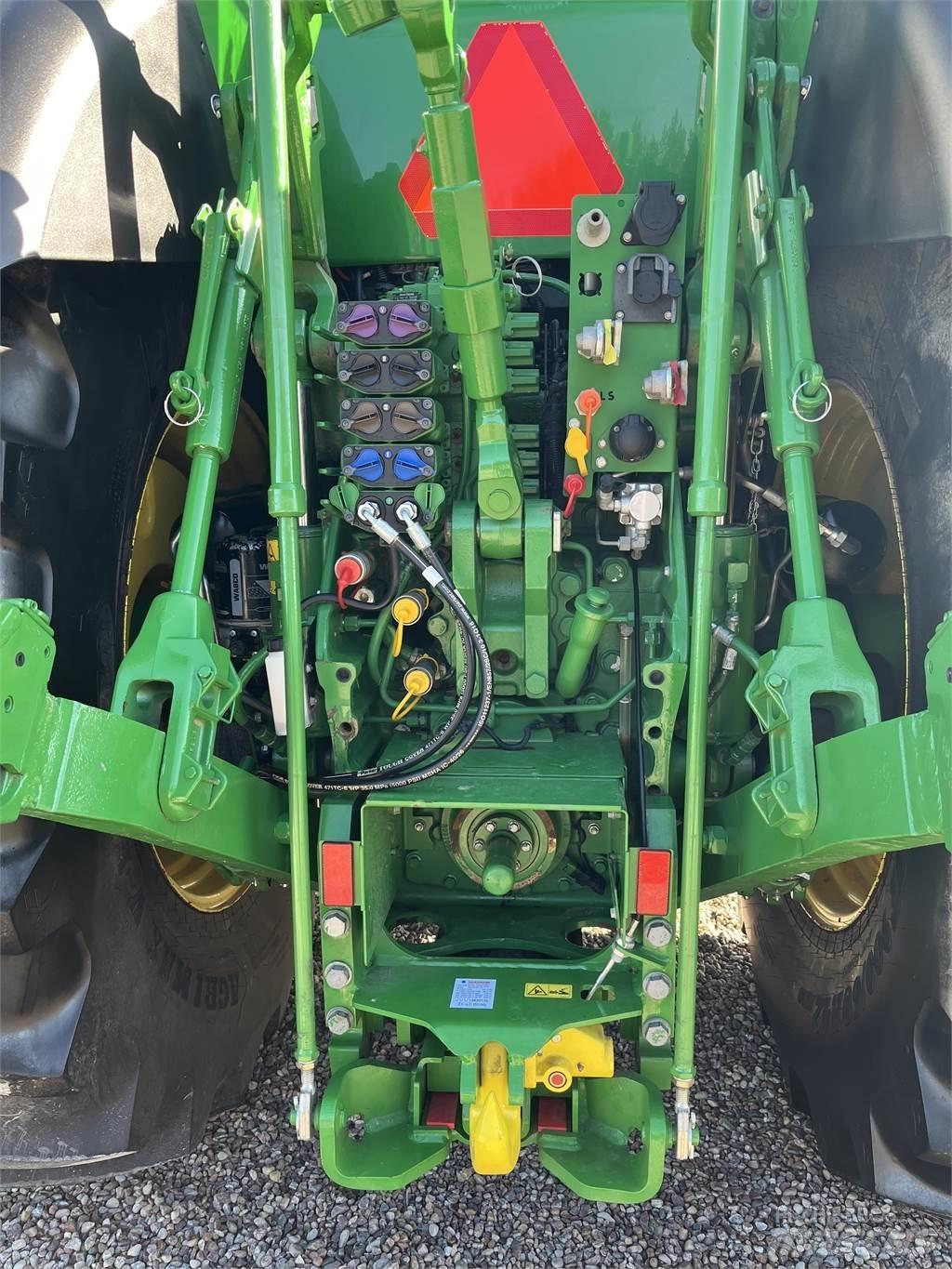 John Deere 8370R Traktorid